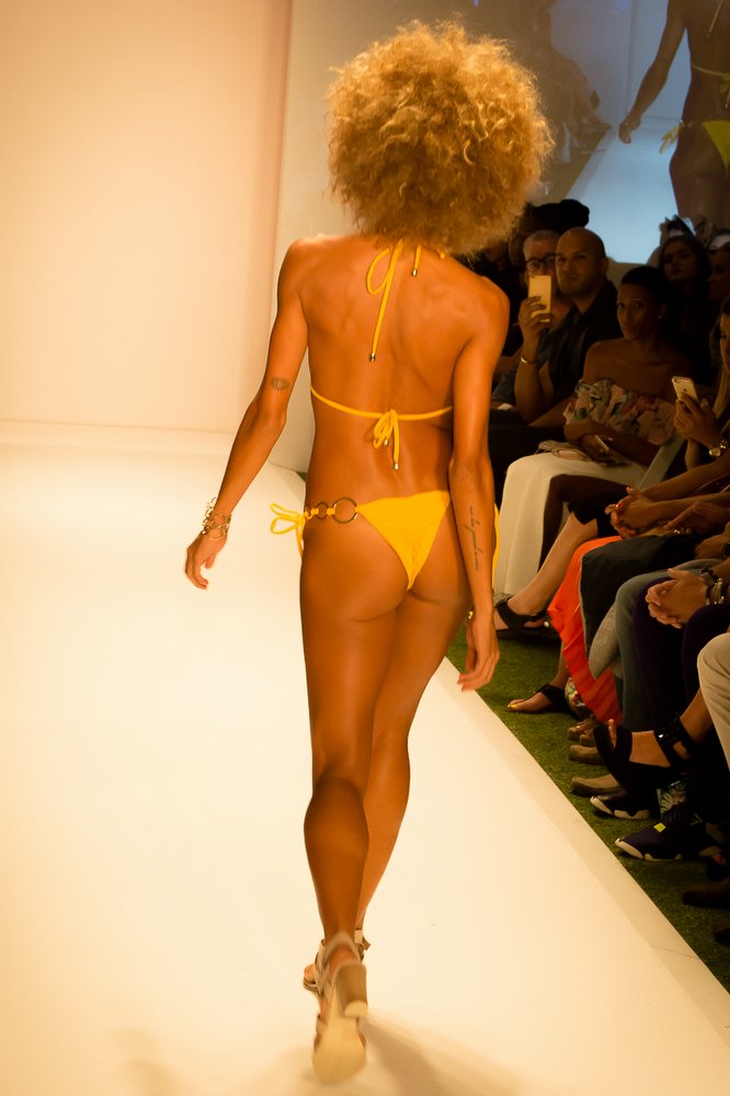 Sirènes De Soleil (SDS) at Miami Swim Week 2016