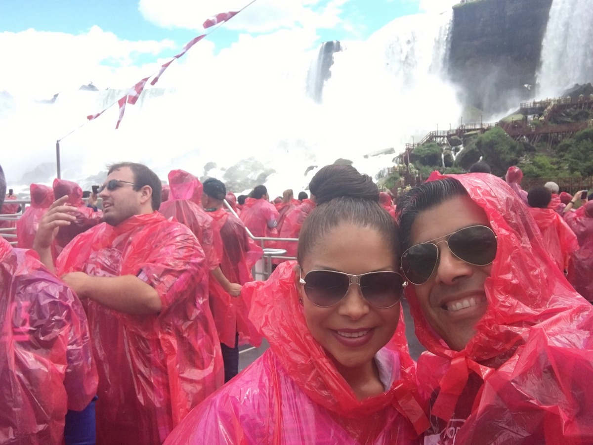 Doing the "Voyage Falls Boat Tour" by Hornblower Niagara Cruises.