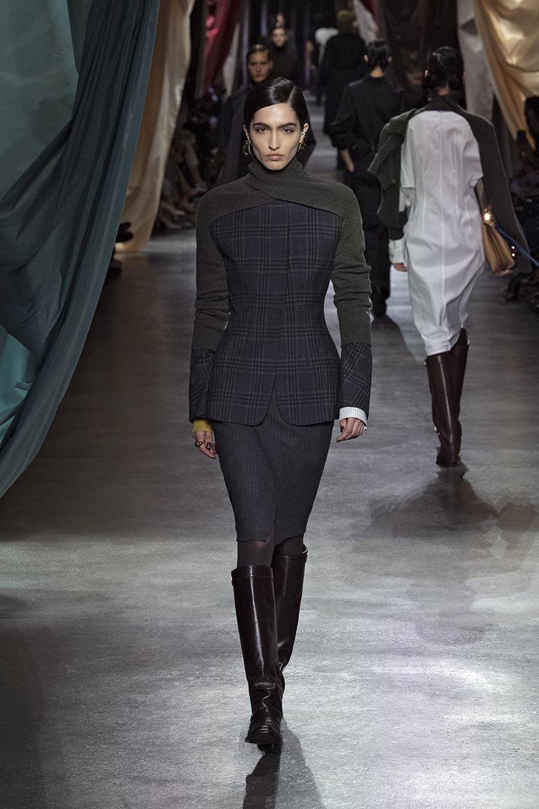 FENDI Womenswear Fall /Winter 2024: Ode to London and Rome