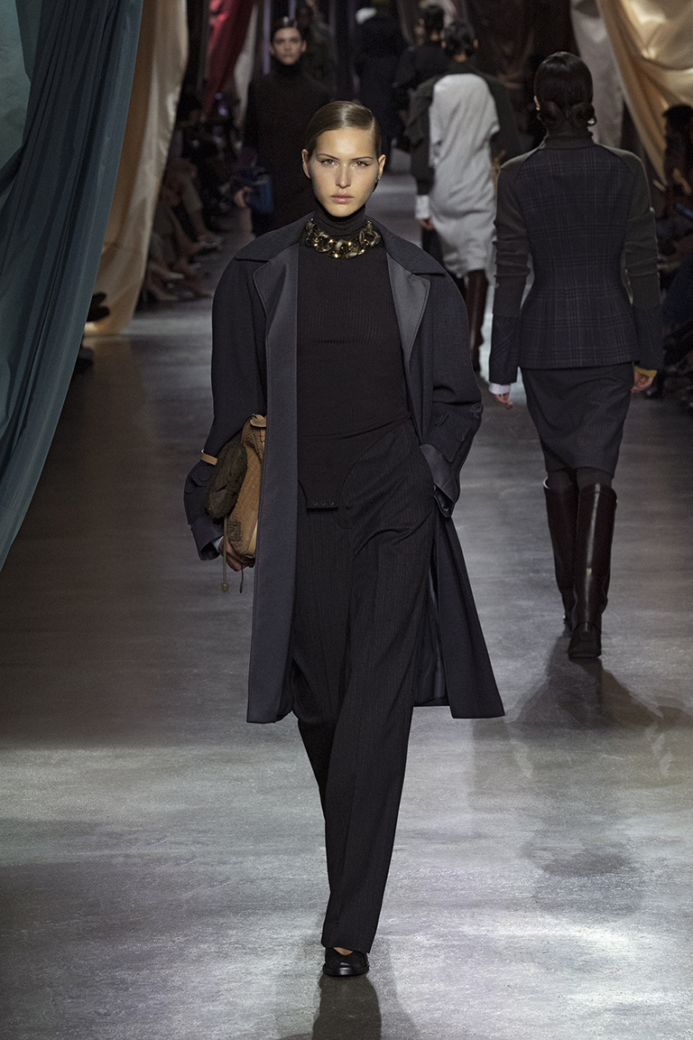 FENDI Womenswear Fall /Winter 2024: Ode to London and Rome