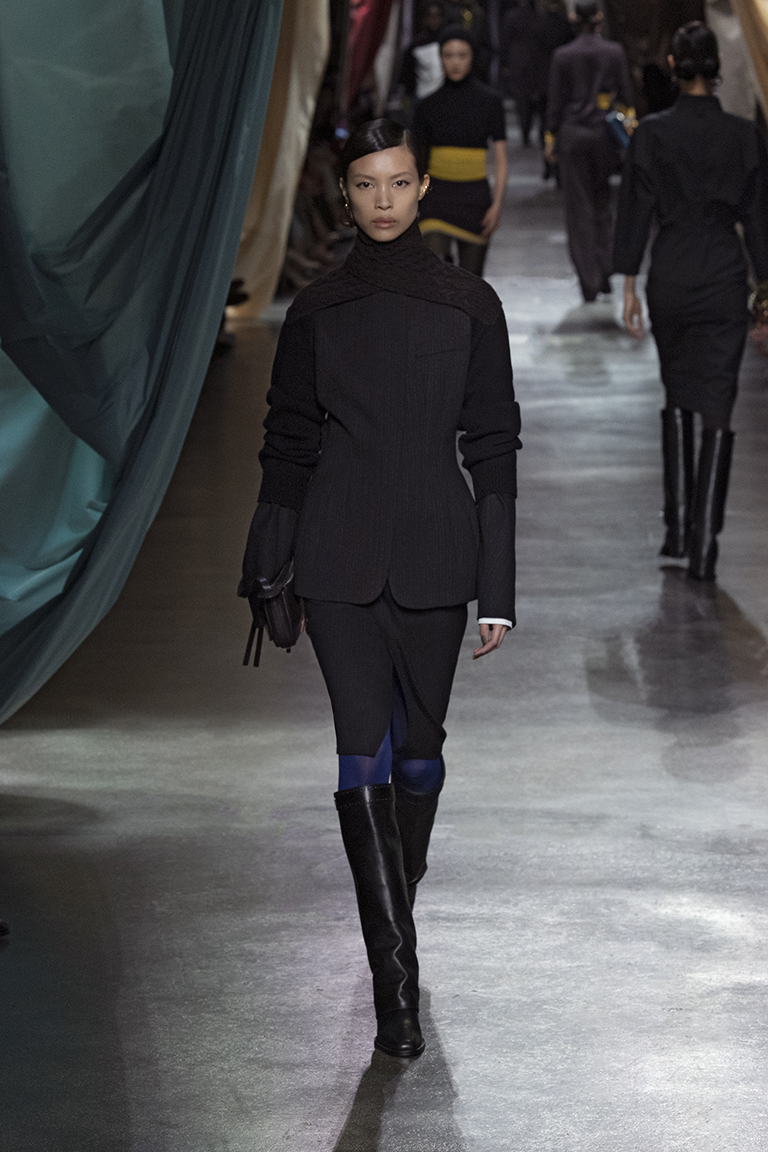 FENDI Womenswear Fall /Winter 2024: Ode to London and Rome