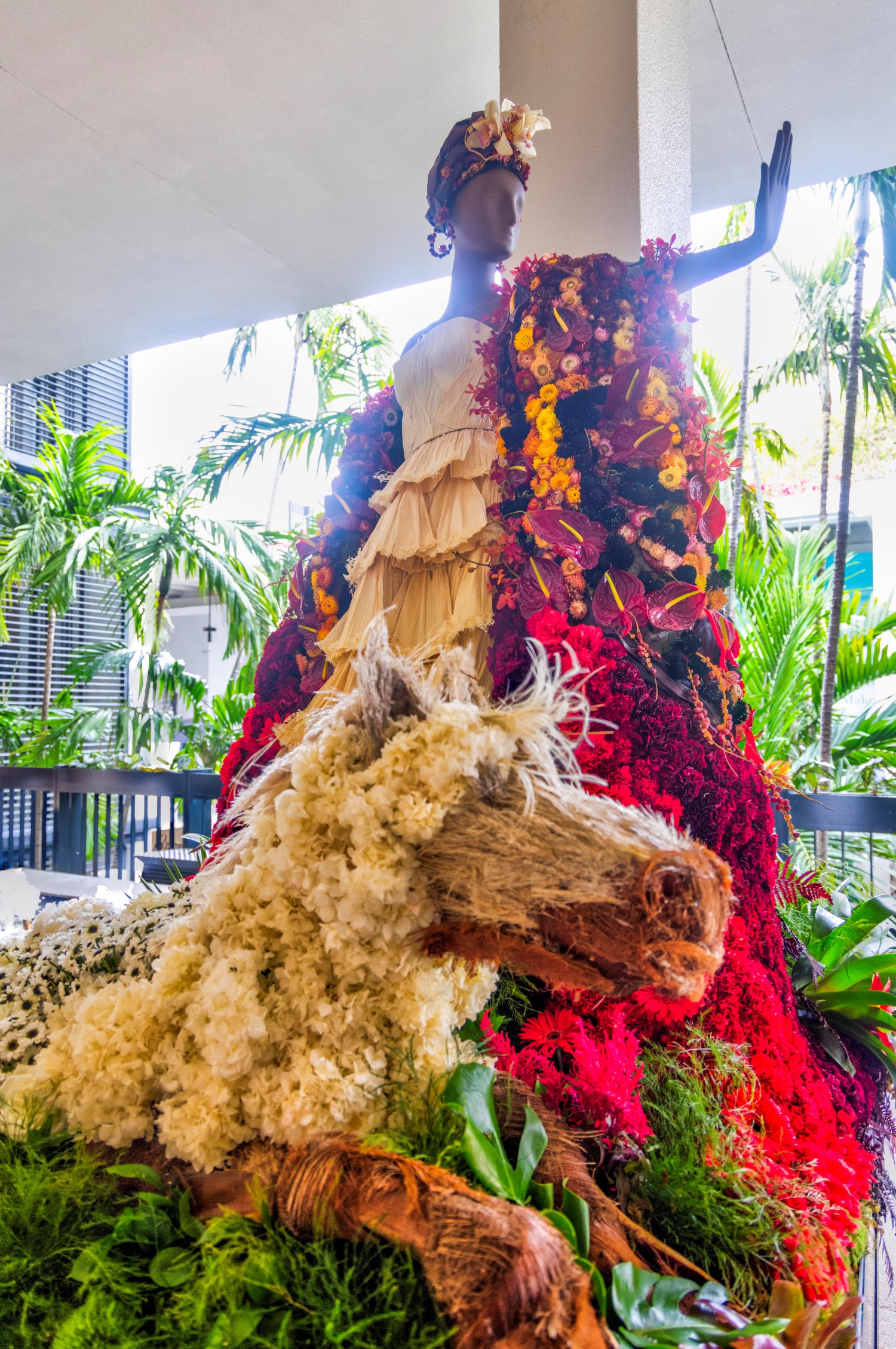 Bal Harbour Shops Unveils Fleurs de Villes ARTISTE 2024