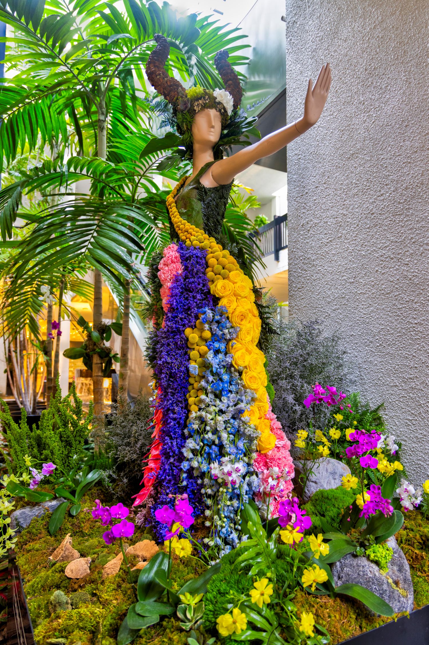 Bal Harbour Shops Unveils Fleurs de Villes ARTISTE 2024