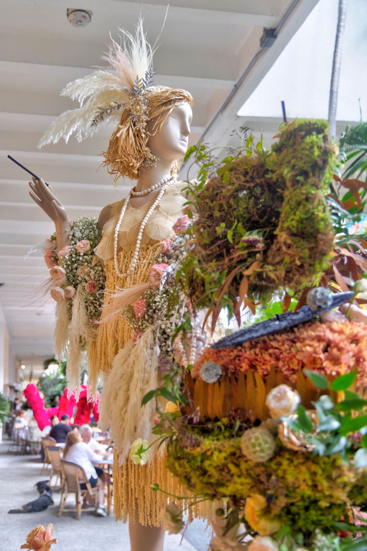 Bal Harbour Shops Unveils Fleurs de Villes ARTISTE 2024